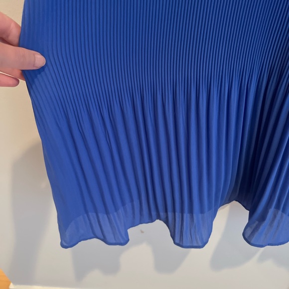 She + Sky Royal Blue pleated shift dress, size small - Picture 5 of 7
